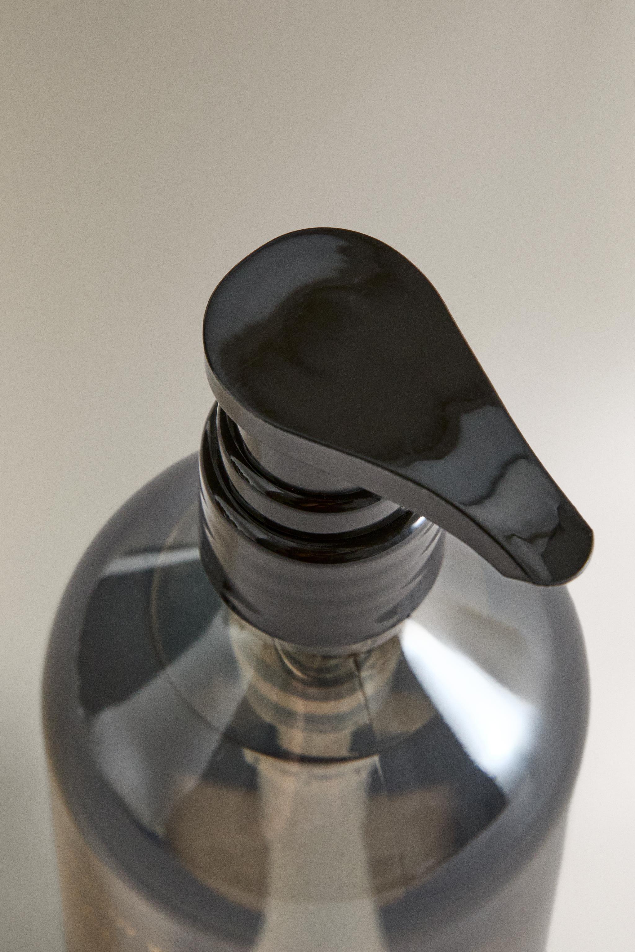 (500 ML) SAVON LIQUIDE POUR LES MAINS ETERNAL MUSK